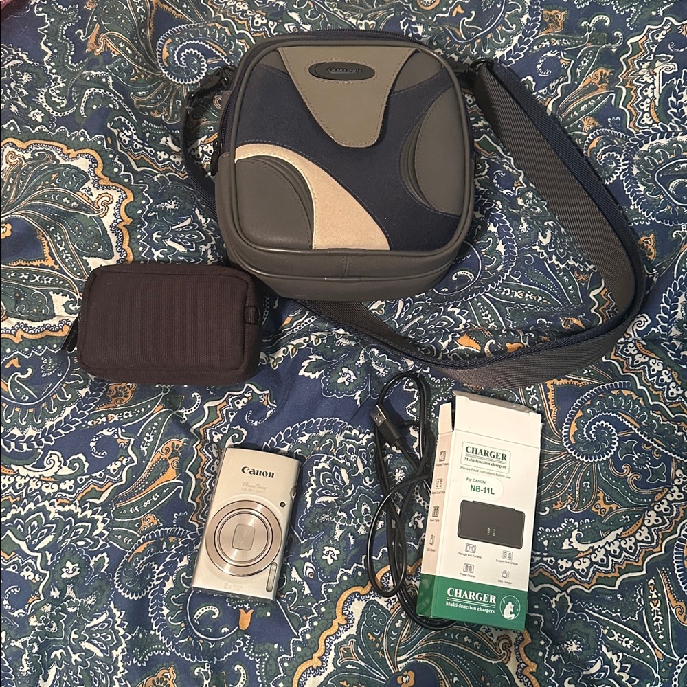 Canon powershot elph 180 digital camera